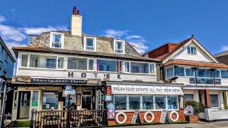 The Navigator Hotel and Restaurant